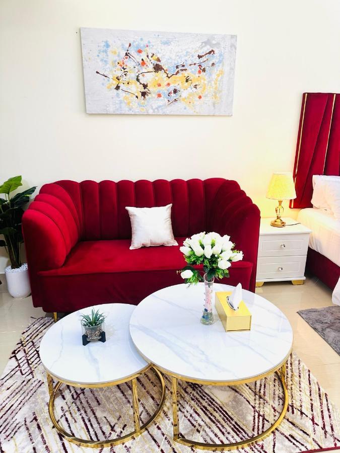 Apartment Luxurious Living In Jumeirah Village Circle, Dubai