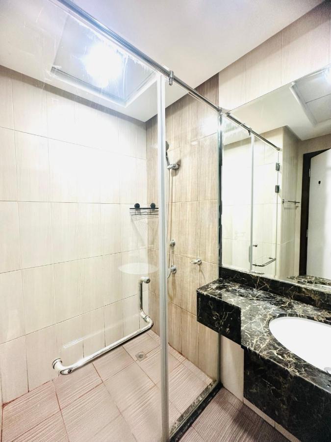 Luxurious Living In Jumeirah Village Circle, * Dubai